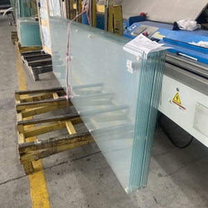 Panel de vidrio templado ultra blanco de seguridad, tamaño personalizado, bajo contenido de hierro, para valla de piscina o balcón. - Product Image 1