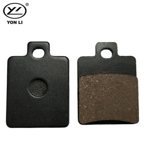 Pastiglie Freno YONGLI Senza Amianto Sinterizzate/Ceramiche/Semi-Metalliche Modello F043 per <span class=keywords><strong>PIAGGIO</strong></span> <span class=keywords><strong>MP3</strong></span> 250 CPI GTR 150 LX 50 con Garanzia di 1 Anno - Product Image 3