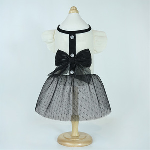 ชุดเดรสแมวและสุนัขติดโบว์สีดำและสีขาวแบบทันสมัยเสื้อกั๊กและกระโปรงฤดูหนาวน่ารักทำจากโพลีเอสเตอร์สำหรับใช้ในฤดูร้อน - Product Image 3