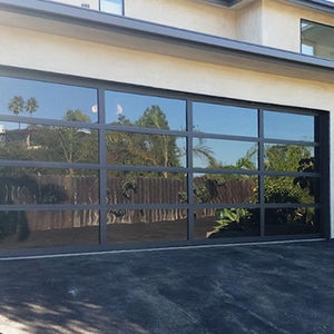 <span class=keywords><strong>Porte</strong></span> <span class=keywords><strong>de</strong></span> <span class=keywords><strong>garage</strong></span> sectionnelle moderne 9x8 9x7 16x7 à vue complète en aluminium et verre trempé pour villa avec isolation thermique - Product Image 2