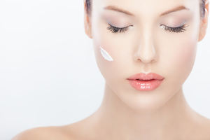 Gel d'élastomère de silicone de matière première de qualité Cosemics utilisé dans les soins de la peau, les soins capillaires et d'autres formulations potentielles - Product Image 4