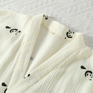 <span class=keywords><strong>Bata</strong></span> de baño con estampado de panda para mujer, estilo kimono, de gasa de algodón transpirable, estilo yukata, ligera, para descanso, para venta al por mayor en boutiques - Product Image 3