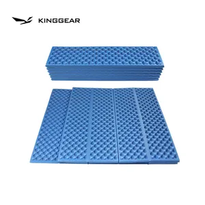 حصيرة مخصصة للتخييم والجلوس من KingGear, بساط مبطن مبطن من الفوم للاستخدام أثناء السفر والنزهات والنزهات