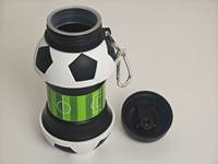 Bouteille d'eau portable en silicone résistante à la chaleur, en forme de ballon de football, anti-fuite, réutilisable, avec bouchon, 550 ml, sans BPA, pour les voyages en plein air