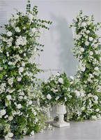 C-322 Nouveau design Arche de mariage en métal avec cadre en corne de taureau pour arrangements de pelouse, plantes vertes et campanules suspendues