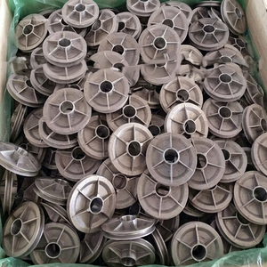 Componente de Aluminio Fundido a Presión y Mecanizado con Superficie Granallada, Tamaño Personalizado, de Gujarat - Product Image 1