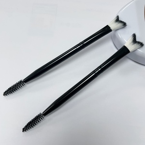 Brosse <span class=keywords><strong>de</strong></span> nettoyage <span class=keywords><strong>de</strong></span> luxe double face pour extensions <span class=keywords><strong>de</strong></span> cils, applicateur <span class=keywords><strong>de</strong></span> <span class=keywords><strong>mousse</strong></span> et shampoing pour faux cils, brosse nettoyante pour cils - Product Image 4
