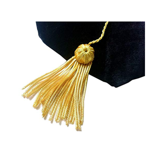 Toque de doctorat en velours noir à 8 pans avec pompons dorés – Toque de graduation haut de gamme pour la cérémonie universitaire - Product Image 4