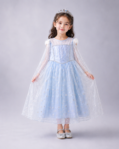 Vestido de Princesa de Nieve de Lujo para Niñas con Tul Brillante de Copos de Nieve, Corpiño de Lentejuelas, Ribete de Piel Sintética y Capa para Fiestas de Cumpleaños - Product Image 4
