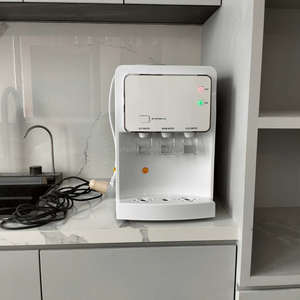 Purificador de Agua Doméstico de 4 Etapas con Enfriamiento, Dispensador Eléctrico de Sobremesa con Filtro de Agua Potable y Enfriador de Agua Fría y <span class=keywords><strong>Caliente</strong></span> - Product Image 3