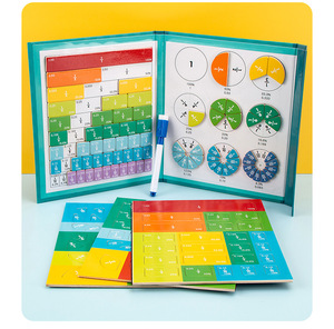 I bambini in età prescolare studiano e crescono impegnati a prenotare giochi educativi per l'apprendimento della matematica per il Set di libri a frazione scolastica - Product Image 1
