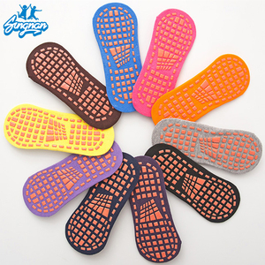 Chaussettes en coton à mailles respirantes avec grip pour Pilates, <span class=keywords><strong>trampoline</strong></span>, enfants, parc d'attractions, centre d'éducation préscolaire, yoga, antidérapantes - Product Image 1