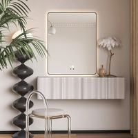 Miroir de salle de bain LED pour projet hôtelier, anti-buée, à commande tactile, éclairé, pour rénovation de salle de bain