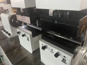 Macchina per la formatura dell'estremità del tubo del tubo TM40NC di alta qualità per la riduzione, l'espansione e la svasatura - Product Image 5