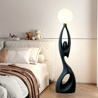 Lampadaire LED créatif moderne en forme humaine, idéal pour le salon, près du canapé, ou la chambre à coucher, ambiance postmoderne de luxe.