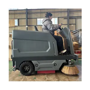 Factory hot selling sweeping width 61 inches large road ride on sweeper industrial sweeper machine