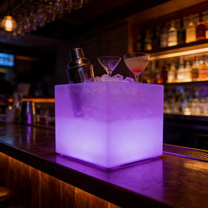 Penjualan Terbaik Logo kustom Bar klub malam transparan ember es plastik dengan desain bersinar LED Modern untuk Hotel - Product Image 6