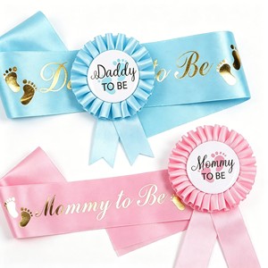 Set de Banderín y Roseta para Baby Shower, Banderín para Futura Mamá y Banderín para Futuro Papá - Product Image 1