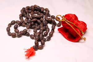 Lal Chandan Mala ลูกประคำไม้จันทน์สีแดงทำด้วยมือพร้อมดีไซน์สไตล์เซนเอเชียจาก orissa - Product Image 2