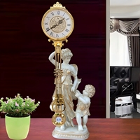 Horloge de table/étagère silencieuse à pendule oscillant, style européen, en bronze et résine, motif rétro « Mère et Fils », mouvement à quartz