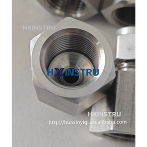 Swagelok SS-400-7-6, Conector de 1/4 pulg. Diámetro exterior del tubo x diámetro interior Hembra NPT. (9 PIEZAS) Usado H - Product Image 2
