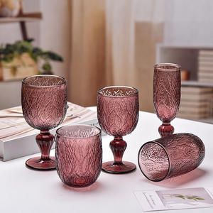 <span class=keywords><strong>Verres</strong></span> <span class=keywords><strong>à</strong></span> <span class=keywords><strong>vin</strong></span> rouge en verre coloré gaufré en gros, <span class=keywords><strong>verres</strong></span> <span class=keywords><strong>à</strong></span> <span class=keywords><strong>vin</strong></span> haut de gamme rétro pour mariage, <span class=keywords><strong>verres</strong></span> <span class=keywords><strong>à</strong></span> liqueur pour la maison, <span class=keywords><strong>verres</strong></span> <span class=keywords><strong>à</strong></span> <span class=keywords><strong>vin</strong></span> <span class=keywords><strong>à</strong></span> <span class=keywords><strong>pied</strong></span> haut - Product Image 3