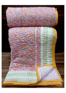 Edredón de Algodón Estampado a Mano, Diseño Floral Tradicional, para Cama Doble, Uso en Todas las Estaciones - Product Image 1