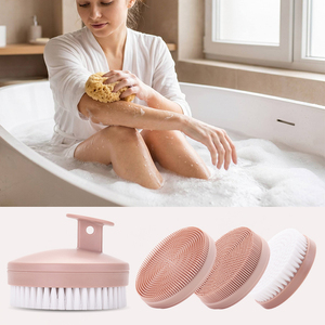 Cepillo de Ducha Multifunción para Limpieza Corporal, Exfoliante de Piel, Masajeador Corporal de Silicona, con Logotipo Personalizado, Paquete y Color a Elección - Product Image 1