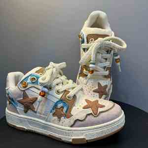 Nouveau produit 2025 : Chaussures à plateforme polyvalentes brodées style étoile « Qingming Shanghe Tu » pour hommes et femmes (Chaussures de couple) - Product Image 1