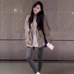 Manteau <span class=keywords><strong>trench</strong></span> rétro mi-longue style britannique en PU et polyester coupe-vent pour femme <span class=keywords><strong>petite</strong></span> taille, nouvelle collection automne 2025, design de niche, coupe ample - Product Image 5