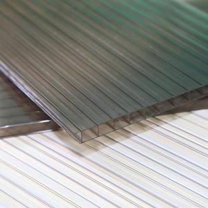Fabricants de PC, vente en gros de plaques en <span class=keywords><strong>polycarbonate</strong></span>, <span class=keywords><strong>plaque</strong></span> solaire transparente en PC, <span class=keywords><strong>plaque</strong></span> solaire en nid d'abeille à quatre couches, <span class=keywords><strong>plaque</strong></span> en <span class=keywords><strong>polycarbonate</strong></span> gaufrée - Product Image 3