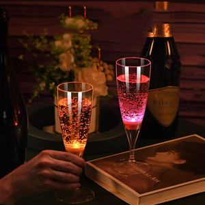 Flûtes à champagne personnalisées avec logo, verres à vin lumineux à LED à induction de qualité alimentaire pour fêtes et mariages - Product Image 4