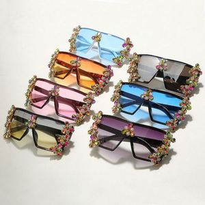 Gafas de Sol Cuadradas de Moda de Lujo para Mujer 2020, Lentes Degradadas, Gafas de Sol Grandes con Diamantes de Colores - Product Image 4