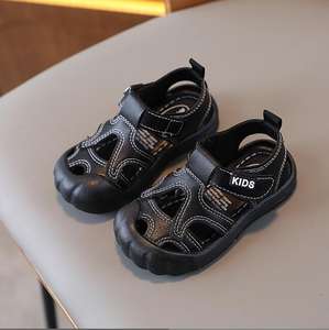 Enfant en bas âge enfants chaussures de créateur de luxe en gros bout rond chaussures pieds nus pour enfants nouveaux Styles décontracté garçons Sport sandales filles - Product Image 3