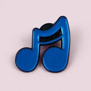 Broche de mode série musicale de dessins animés avec un design unique de note de musique bleue, badge métallique polyvalent pour la décoration de sac à dos - Product Image 3