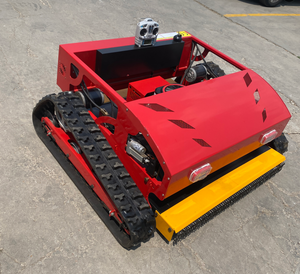Tondeuse industrielle rouge sur chenilles, largeur de coupe 1000 mm, autopropulsée, à essence, robot tondeuse tout-terrain - Product Image 6