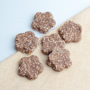 חטיפי כלבים אורגניים בהתאמה אישית של יצרן מקורי (OEM) בטעמי עוף, אורז, בטטה סגולה ופרחים, חטיפי כלבים על בסיס בשר, מיועדים לייצוא, מזון מיוחד לחיות מחמד. - Product Image 6