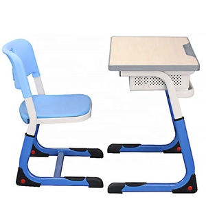Bureau d'écriture moderne en métal réglable avec chaise confortable pour les enseignants <span class=keywords><strong>des</strong></span> <span class=keywords><strong>écoles</strong></span> primaires et secondaires, idéal pour les formations et les cours. - Product Image 3