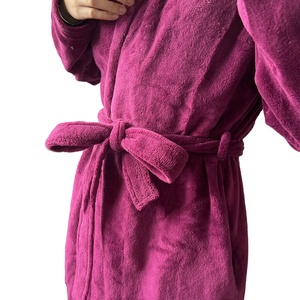 Hotel Home Soft <span class=keywords><strong>accappatoio</strong></span> fabbricazione professionale <span class=keywords><strong>lusso</strong></span> per <span class=keywords><strong>donna</strong></span> pigiama Robes 100% poliestere con cappuccio tinto in filo tessuto - Product Image 2