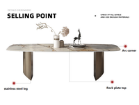 Table à manger moderne de luxe en marbre naturel Pandora avec base en acier inoxydable plaqué bronze Ensemble de salle à manger
