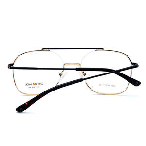 Montures de lunettes carrées en métal gris pour hommes 5091 – Lunettes optiques pour myopie, forme de visage moyenne - Product Image 1