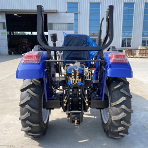 Tractor Agrícola de 70HP Diésel 4x4 con Bomba Automática, Larga Vida Útil y Alta Productividad, Suministro Directo de Fábrica - Product Image 4