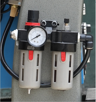 Machine de rivetage orbitale pneumatique creuse à alimentation automatique