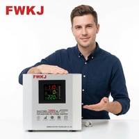 Stabilisateur de tension intelligent entièrement automatique monophasé 3000VA avec écran LCD 50Hz