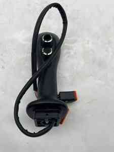 Manche de joystick de haute qualité LUYUE pour excavatrices E320GC/E323GC/E324GC/E345GC, pièce en caoutchouc, n° de pièce. Garantie de 6 mois 512-1247 - Product Image 4