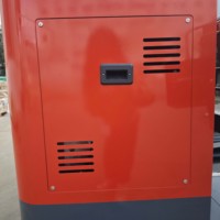Carrello Elevatore Multidirezionale con Caricatore Laterale per Corridoi di Lavoro Ristretti