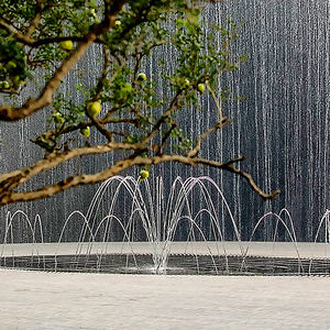 Fontaine d'eau à jets sautants programmés pour la décoration extérieure Nouvelle fontaine de jets sautants d'eau laminaire personnalisée - Product Image 4