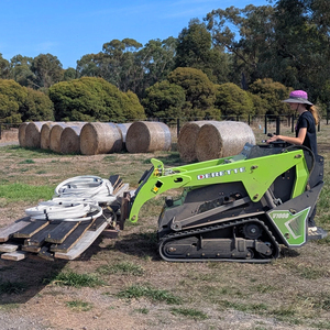 デレットV1000ミニスキッドステアローダークボタ駆動エンジンクローラー設計建設および農業用パイロット制御 - Product Image 4