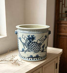 <span class=keywords><strong>Pot</strong></span> cylindrique de jardin <span class=keywords><strong>en</strong></span> porcelaine, style antique, peint à la main, motif animal bleu et blanc Kylin, double anse, Chinoiserie, motif Foo Dog - Product Image 2
