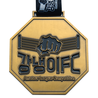 Médailles et trophées de médaille Muay Thai en métal personnalisé pour sport